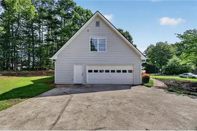 2232 Woodbriar Drive, Buford, GA 30518 - Photo 8