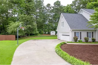 2232 Woodbriar Drive, Buford, GA 30518 - Photo 28