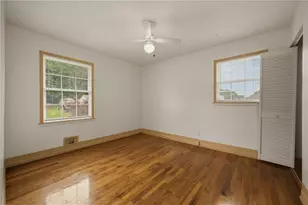 520 Pinecrest Dr, Riverdale, GA 30274 - Photo 8