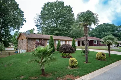 520 Pinecrest Drive, Riverdale, GA 30274 - Photo 2
