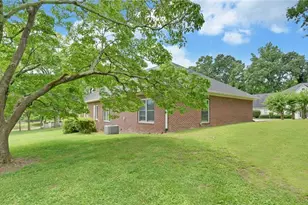 1261 Enota Ave NE, Gainesville, GA 30501 - Photo 4