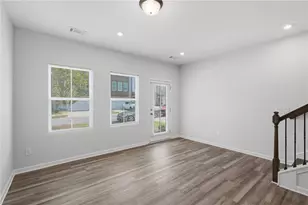 1422 Creekside Circle, Atlanta, GA 30318 - Photo 6