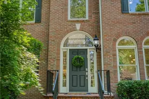 10425 Cranchester Way, Alpharetta, GA 30022 - Photo 2