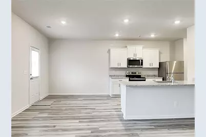 127 Avondale Boulevard, Conyers, GA 30013 - Photo 4