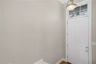 913 Telfair Close, Sandy Springs, GA 30350 - Photo 4