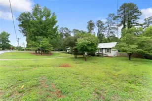 570 Cedar Creek Dr, Athens, GA 30605 - Photo 8