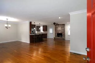 226 King David Dr SW, Lilburn, GA 30047 - Photo 4