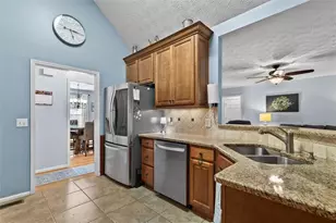 208 Stonegate Ct, Canton, GA 30114 - Photo 18