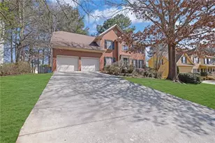 1069 Sunny Field Ln, Lawrenceville, GA 30043 - Photo 2