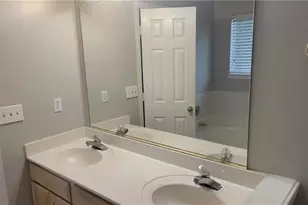 978 Shadow Ridge Trail, Lithonia, GA 30058 - Photo 16