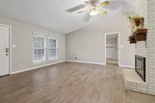 923 Bay Berry Ln, Lawrenceville, GA 30043 - Photo 6