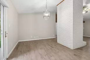 923 Bay Berry Ln, Lawrenceville, GA 30043 - Photo 10
