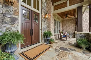 13335 Bishops Ct, Roswell, GA 30075 - Photo 6