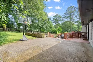 1089 Worley Dr, Marietta, GA 30066 - Photo 50