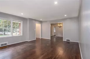 388 Lakemoore Dr NE, Atlanta, GA 30342 - Photo 4