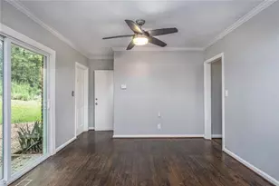 388 Lakemoore Dr NE, Atlanta, GA 30342 - Photo 12