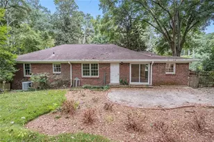388 Lakemoore Dr NE, Atlanta, GA 30342 - Photo 26