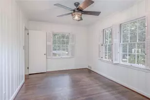 388 Lakemoore Dr NE, Atlanta, GA 30342 - Photo 10