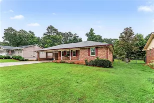 3418 Lake Dr, Lawrenceville, GA 30044 - Photo 2