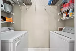 1074 Peachtree Walk NE, Atlanta, GA 30309 - Photo 28