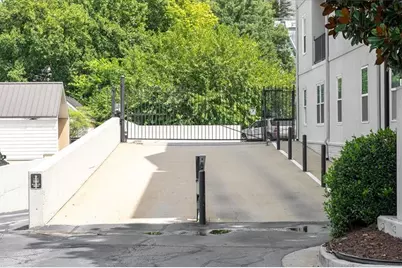 1074 Peachtree Walk NE #B401, Atlanta, GA 30309 - Photo 44