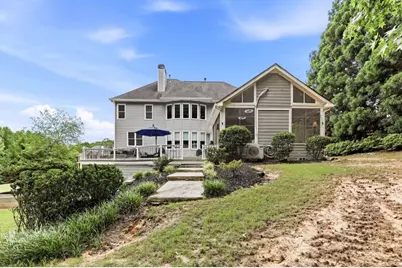 411 Hunting Hills Drive, Braselton, GA 30517 - Photo 12