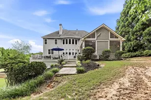 411 Hunting Hills Dr, Braselton, GA 30517 - Photo 12