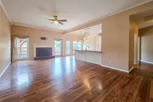 1475 Barrett Pl Ln, Lawrenceville, GA 30043 - Photo 12