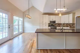 1475 Barrett Pl Ln, Lawrenceville, GA 30043 - Photo 16