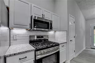 437 Crested View Dr, Loganville, GA 30052 - Photo 16