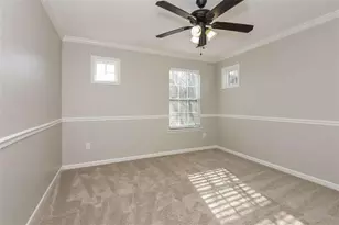 328 Hiawassee Dr, Woodstock, GA 30188 - Photo 10