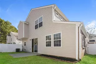 328 Hiawassee Dr, Woodstock, GA 30188 - Photo 2