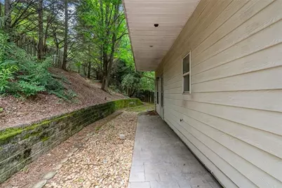 1366 Brookhaven Village Circle NE, Brookhaven, GA 30319 - Photo 28