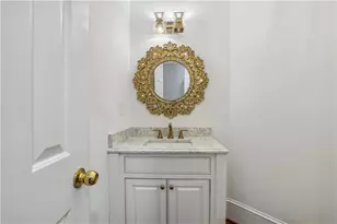 5298 Brookelake Dr, Dunwoody, GA 30338 - Photo 12