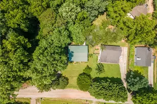 2590 Valient Dr, Cumming, GA 30041 - Photo 38
