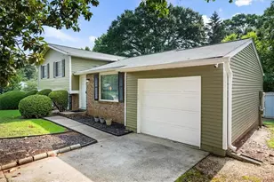 10455 Worthington Hills Manor, Roswell, GA 30076 - Photo 4