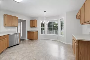 7035 Crossview Dr, Cumming, GA 30041 - Photo 16
