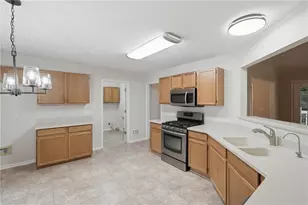 7035 Crossview Dr, Cumming, GA 30041 - Photo 14