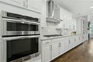 3573 Brookleigh Ln NE, Atlanta, GA 30319 - Photo 8