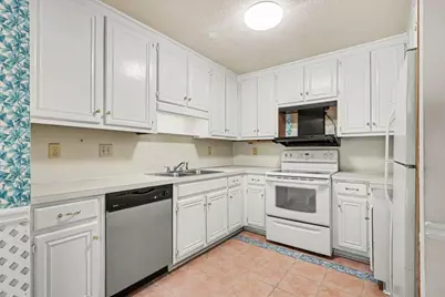 1470 Briaroaks Trail NE, Atlanta, GA 30329 - Photo 16