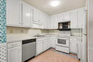 1470 Briaroaks Trail NE, Atlanta, GA 30329 - Photo 16