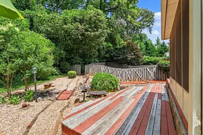 1470 Briaroaks Trail NE, Atlanta, GA 30329 - Photo 36
