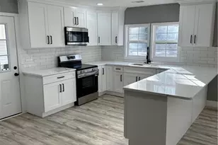 404 Walker Dr, Monroe, GA 30655 - Photo 2