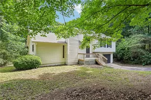 2550 Big Oaks Dr SW, Marietta, GA 30064 - Photo 2