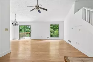 2550 Big Oaks Dr SW, Marietta, GA 30064 - Photo 10