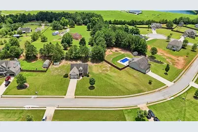125 Ashby Drive, Jackson, GA 30233 - Photo 2