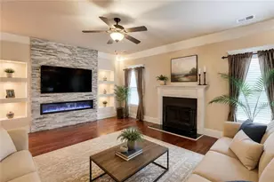 341 Chandler Bluff Ct, Grayson, GA 30017 - Photo 2