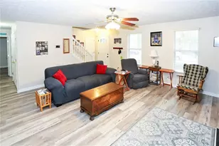 661 Michael Cir, Monroe, GA 30655 - Photo 2