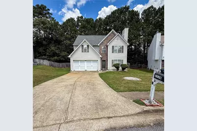 1110 Meadow Walk Avenue, Lawrenceville, GA 30044 - Photo 2