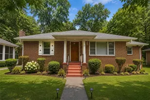 2647 Elsinore St, Atlanta, GA 30344 - Photo 2